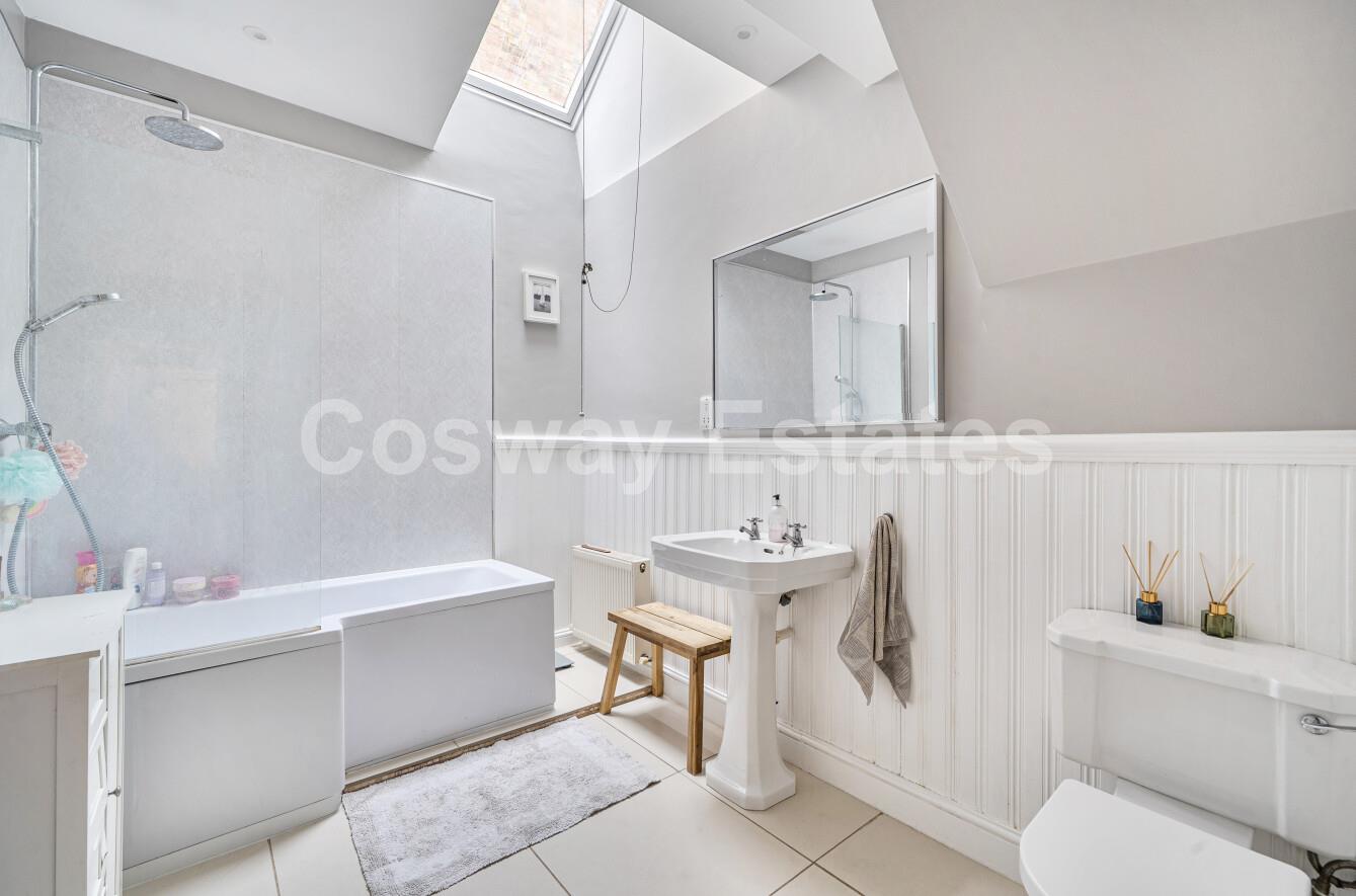 Daws Lane, Mill Hill, NW7, Mill Hill, London
